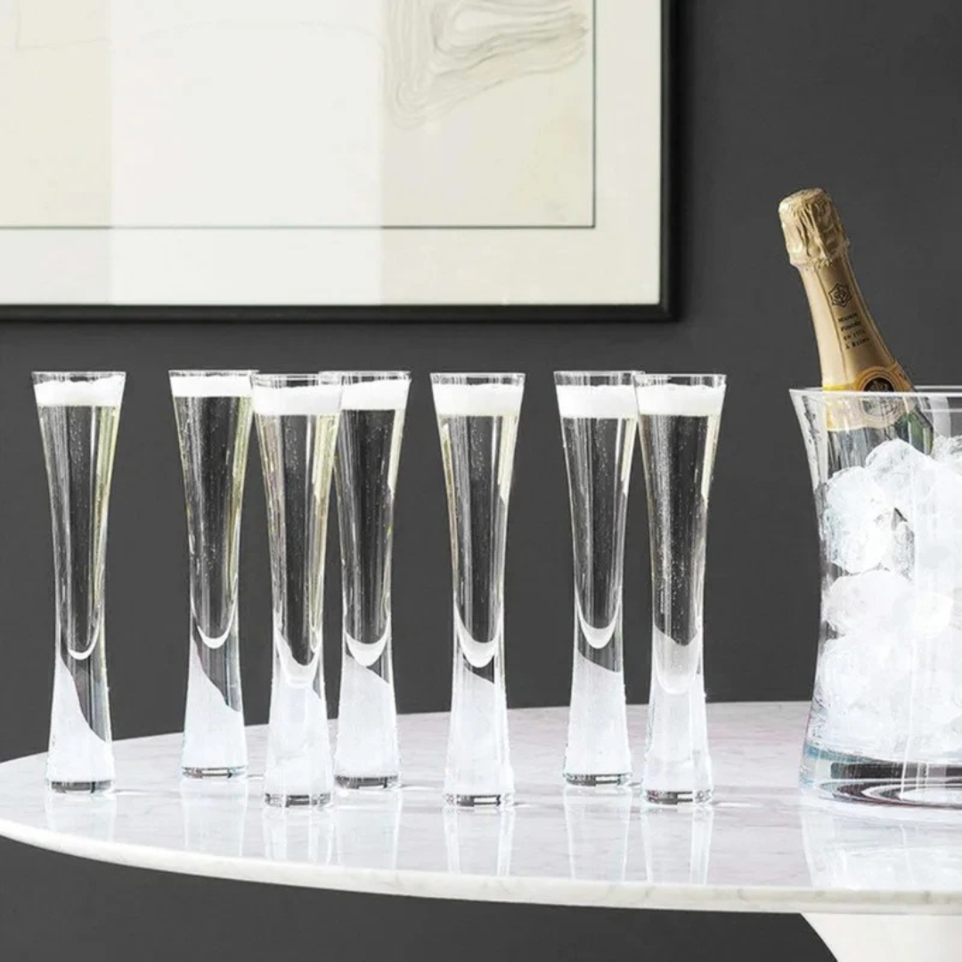 Taças de Champanhe Elegantes em Vidro